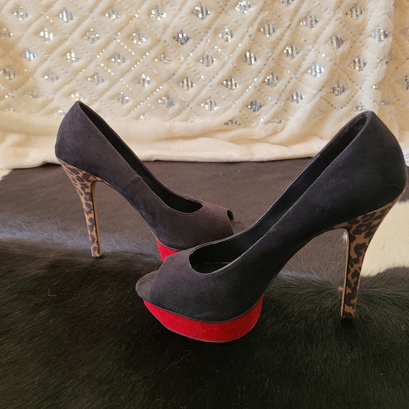 ELLE Blk/Red/Leopard Suede Open Toe Platform Pumps - Picture 6 of 10